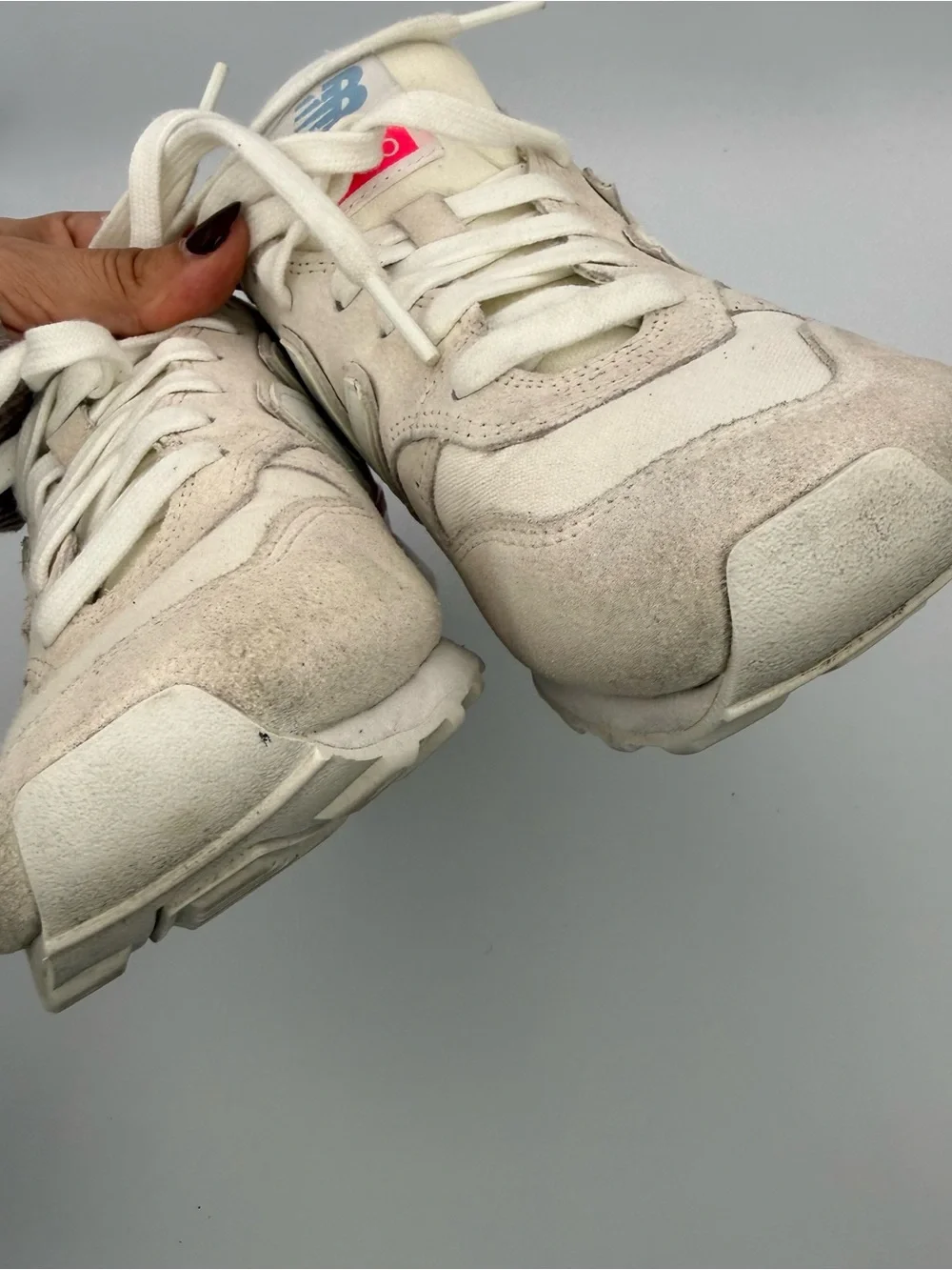 New Balance WL696OSA Women’s 696 Classic Retro Sneakers Off White Pink Blue Sz 7